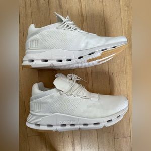 On Cloudnova Undyed Sneaker size 8.5